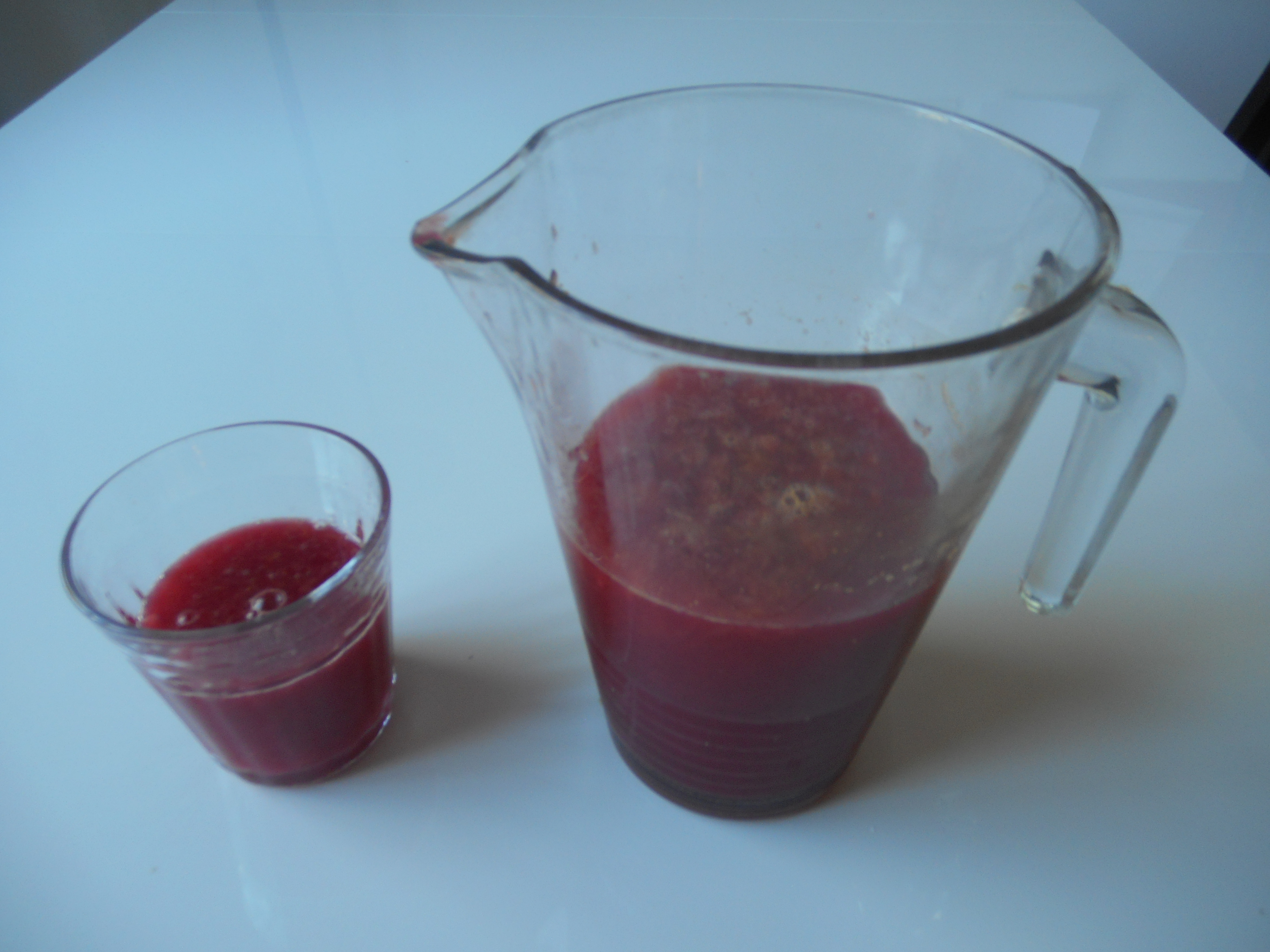 Recette Land : Recette de Jus de grenade orange chaque matin Recette Land : Recette de Jus de grenade orange chaque matin