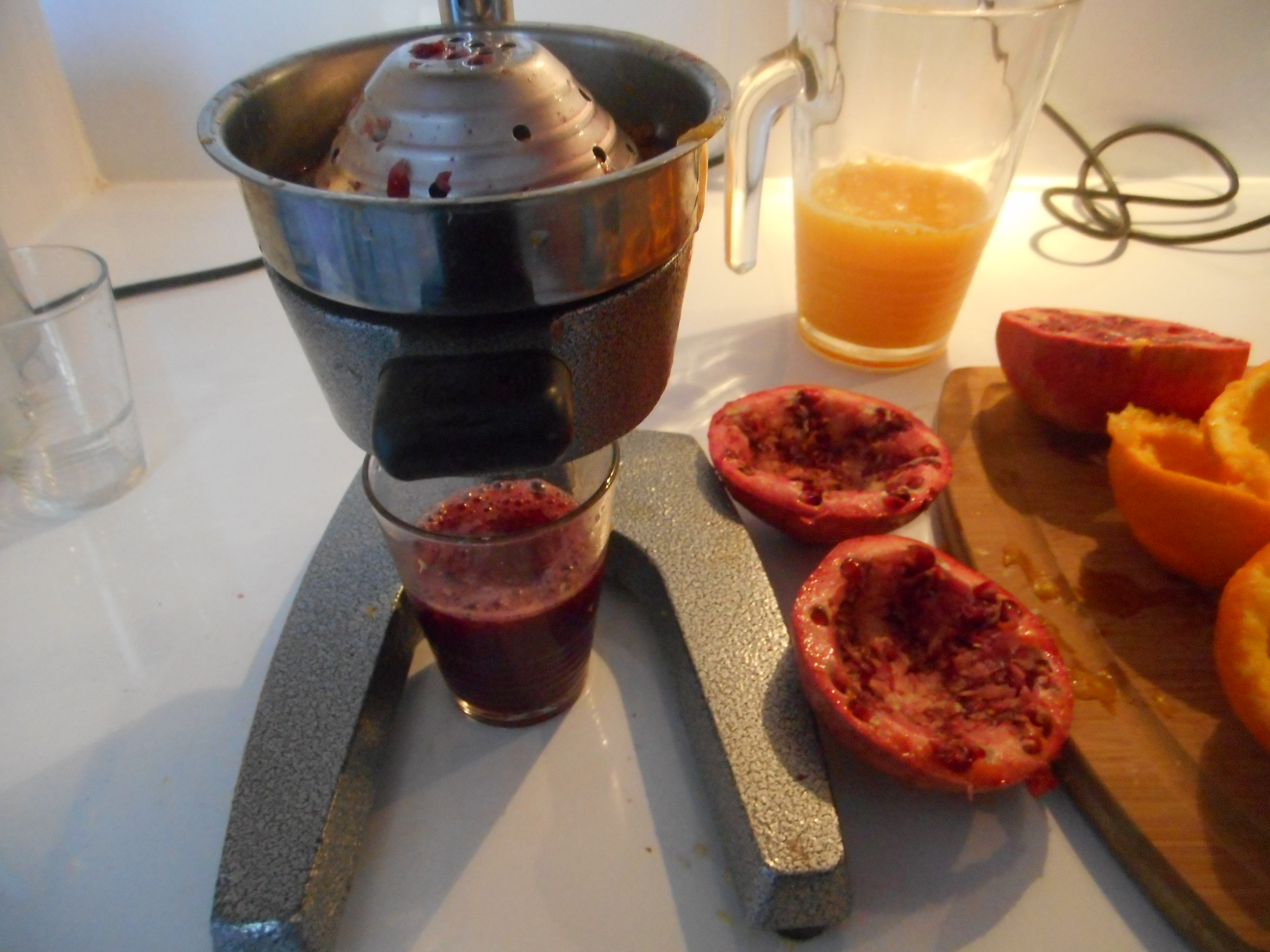 Recette Land : Recette de Jus de grenade orange chaque matin Recette Land : Recette de Jus de grenade orange chaque matin